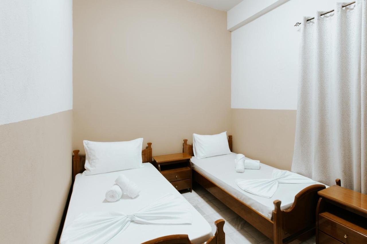 Hotel Lunxheria Gjirokaster Ngoại thất bức ảnh