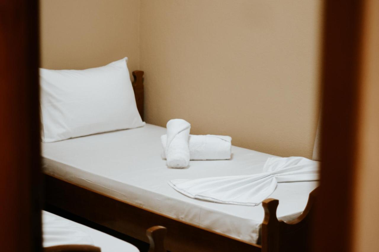 Hotel Lunxheria Gjirokaster Ngoại thất bức ảnh
