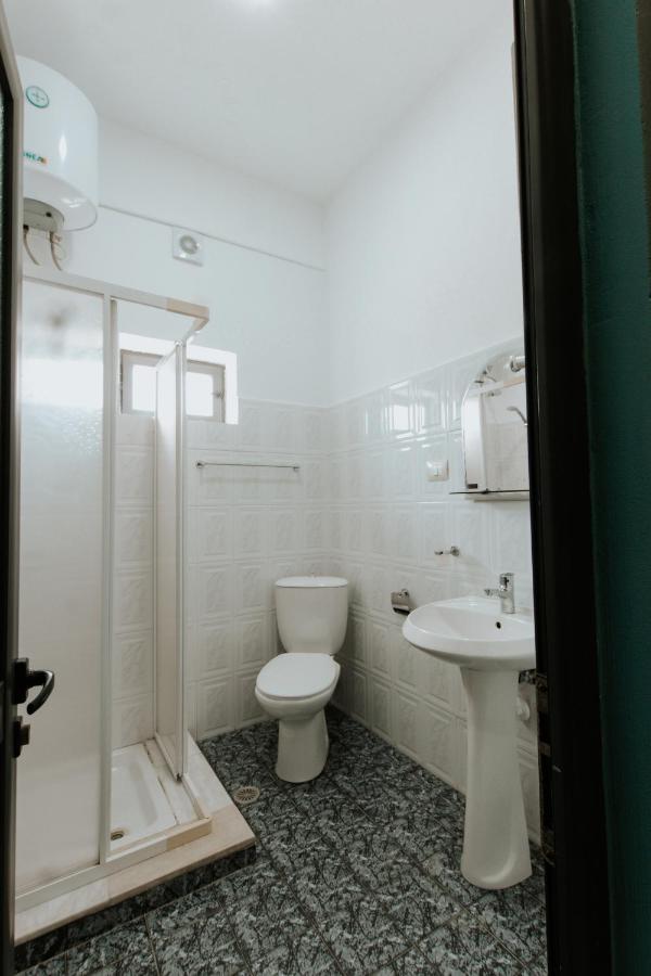 Hotel Lunxheria Gjirokaster Ngoại thất bức ảnh