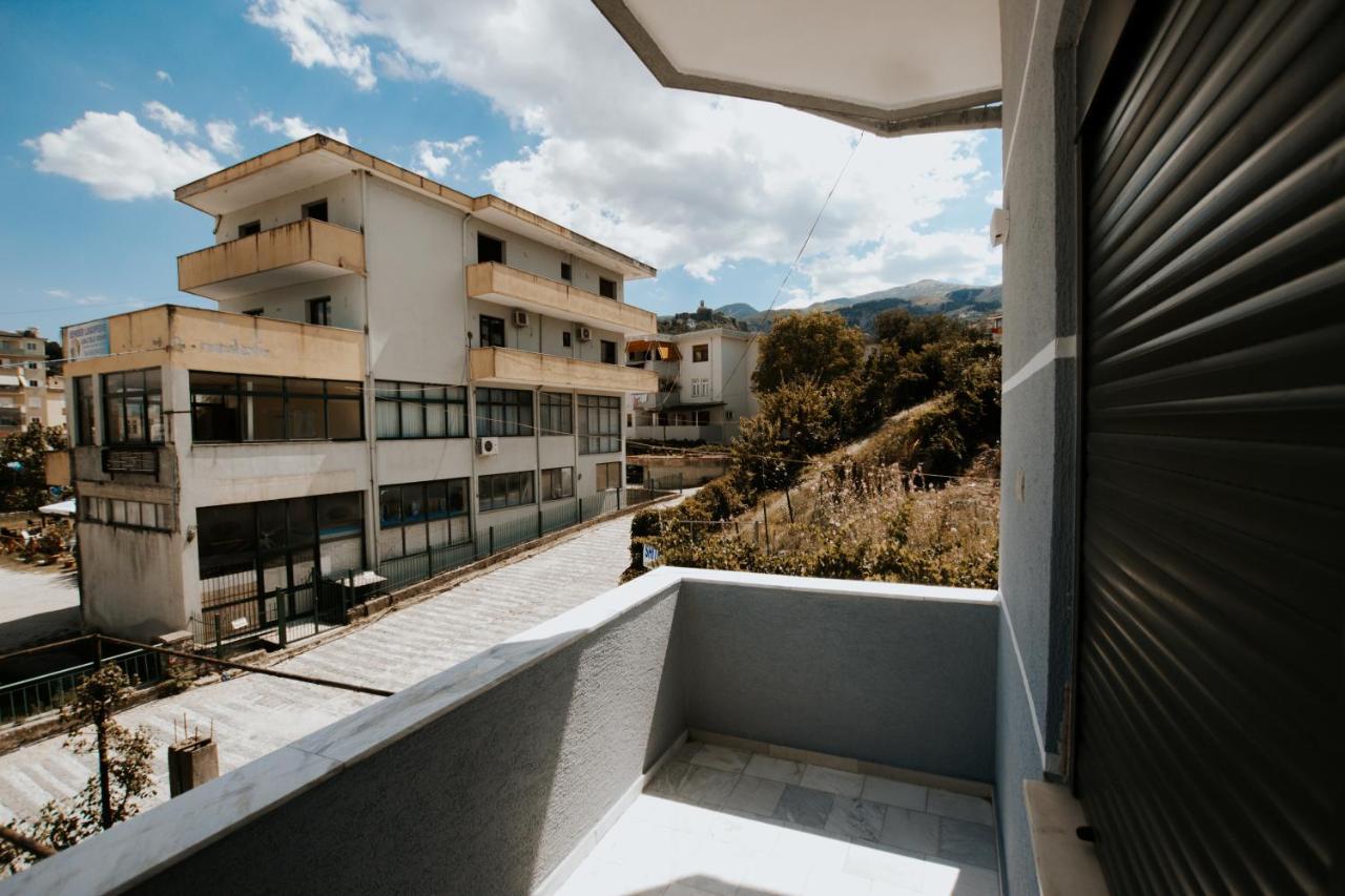 Hotel Lunxheria Gjirokaster Ngoại thất bức ảnh